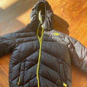 The north face reversible boys 550 4T